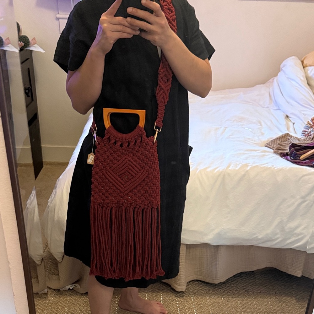 Handcrafted Red Macramé Bag - Picture 10 of 13